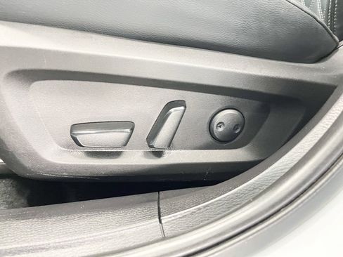 Used 2022 Mitsubishi Outlander SEL image 17