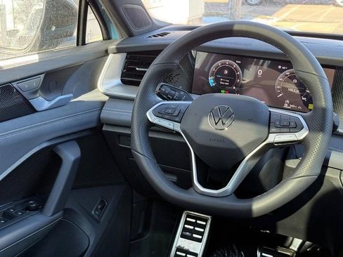 New 2026 Volkswagen Tiguan SE R-Line image 8