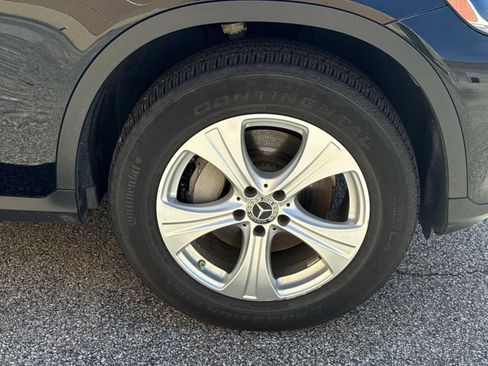 Used 2018 Mercedes-Benz GLC 300 image 4