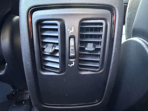 Used 2021 Dodge Durango SXT image 17