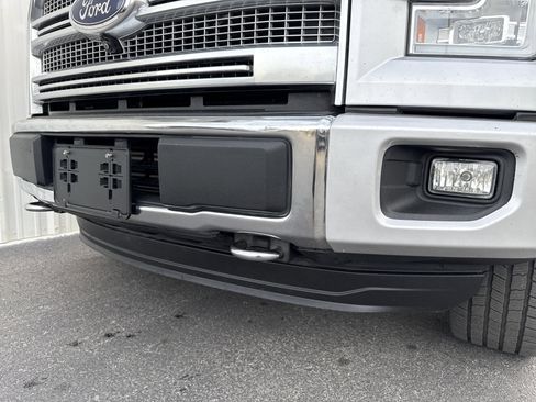 Used 2016 Ford F150 Platinum w/ Equipment Group 701A Luxury image 7