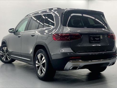 Used 2026 Mercedes-Benz GLB 250 image 4