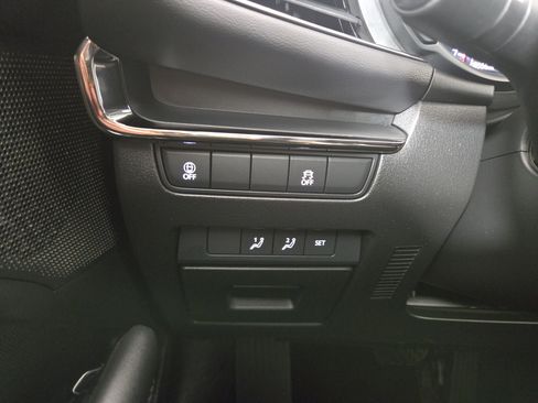 Used 2023 MAZDA MAZDA3 s image 29