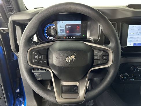 Used 2023 Ford Bronco 4-Door AWD/4WD image 14