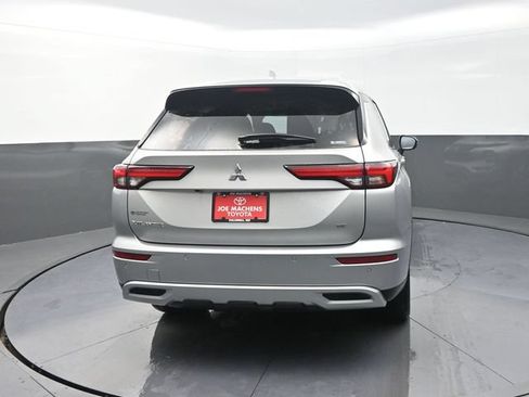 Used 2024 Mitsubishi Outlander SE AWD/4WD image 7