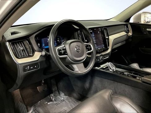Certified 2022 Volvo XC60 T8 Inscription w/ Advanced Package image 15