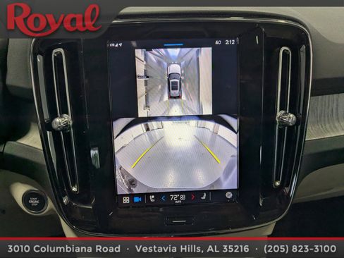 Certified 2024 Volvo XC40 B5 Plus image 22