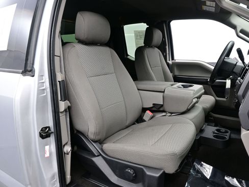 Used 2019 Ford F150 XLT image 13