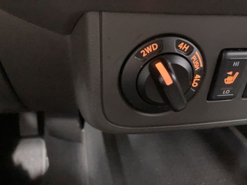 Used 2019 Nissan Frontier SV w/ Value Truck Package image 13