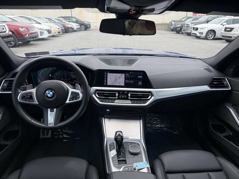 Used 2020 BMW 330i xDrive Sedan w/ M Sport Package AWD/4WD image 8
