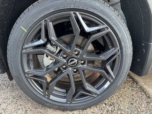 New 2026 Nissan Kicks SR w/ SR Premium Package image 10