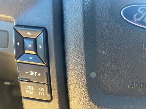 Used 2012 Ford F150 XLT w/ XLT Chrome Pkg image 13