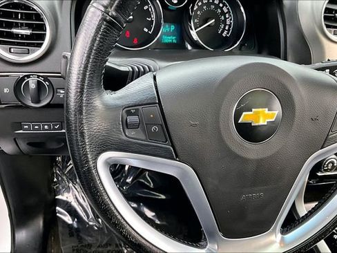 Used 2013 Chevrolet Captiva Sport LTZ FWD image 21