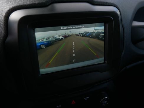 Used 2018 Jeep Renegade Trailhawk image 29