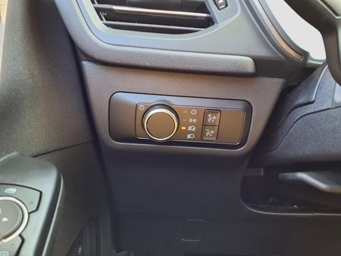 Used 2025 Ford Escape Active w/ Cold Weather Package FWD image 27