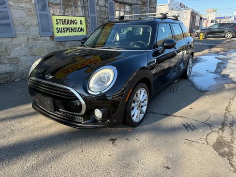 Used 2016 MINI Cooper Clubman image 2
