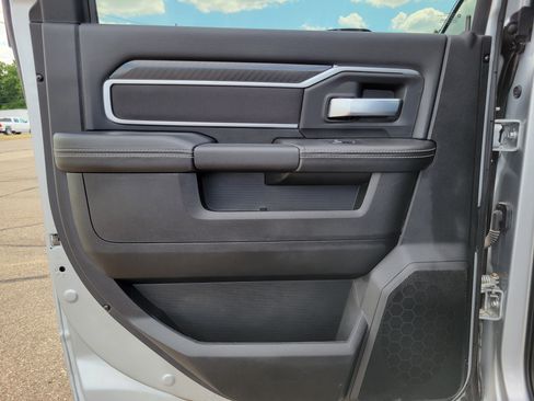 Used 2026 RAM 2500 Big Horn AWD/4WD image 17