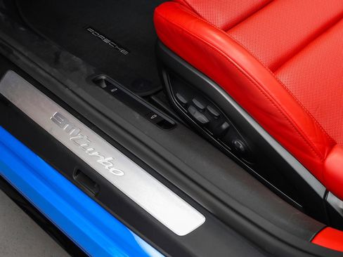 Used 2023 Porsche 911 Turbo image 33