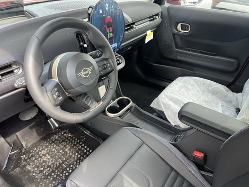 Used 2025 MINI Cooper S image 9