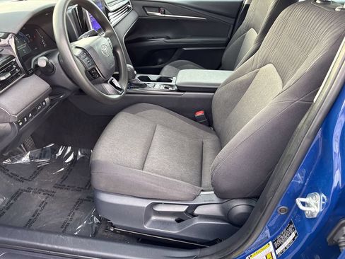 Used 2025 Toyota Camry LE FWD image 16