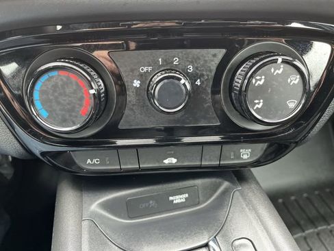 Used 2020 Honda HR-V Sport image 18