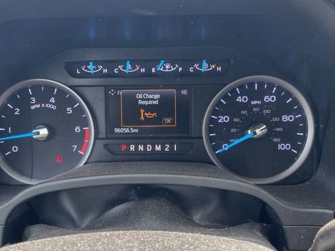Used 2021 Ford F250 XLT w/ XLT Premium Package AWD/4WD image 17