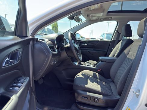 Certified 2021 Chevrolet Equinox LT AWD/4WD image 11