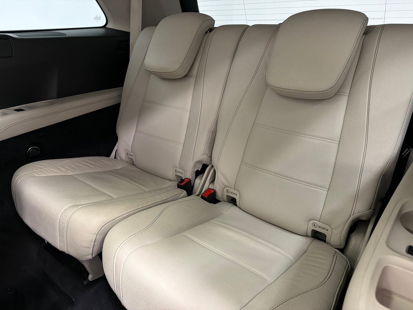 Used 2021 Mercedes-Benz GLS 580 4MATIC image 24