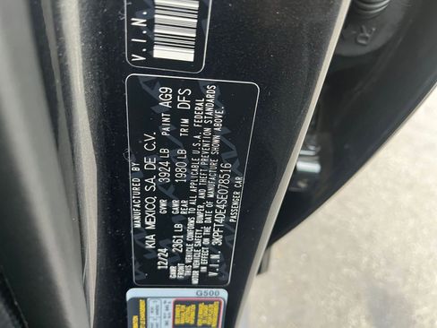 Used 2025 Kia K4 LXS image 28