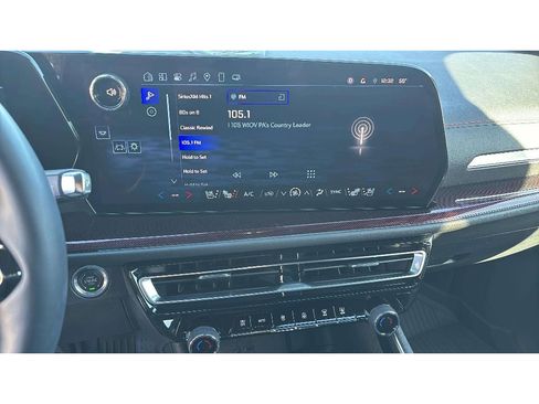 Used 2024 Chevrolet Traverse RS w/ LPO, Floor Liner Package image 19