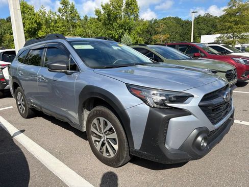 Used 2024 Subaru Outback AWD/4WD image 3