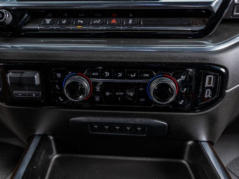 Used 2024 Chevrolet Silverado 3500 High Country image 27