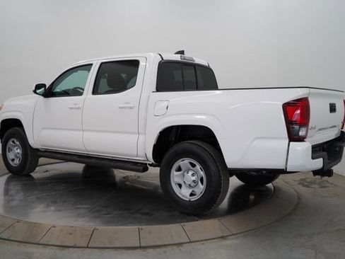 Used 2023 Toyota Tacoma SR AWD/4WD image 5