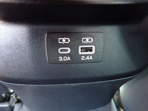 Certified 2025 Subaru Legacy Premium AWD/4WD image 9