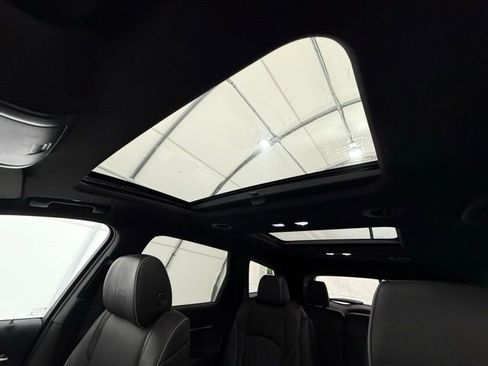 Used 2023 Buick Enclave Avenir w/ Avenir Technology Package image 44