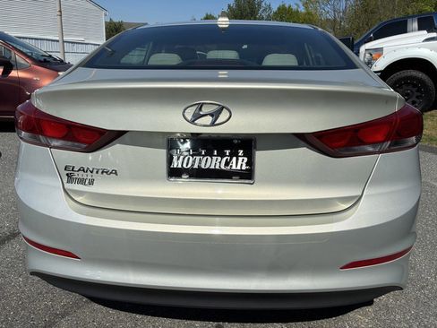 Used 2017 Hyundai Elantra SE w/ SE A/T Tech Package 03 image 5