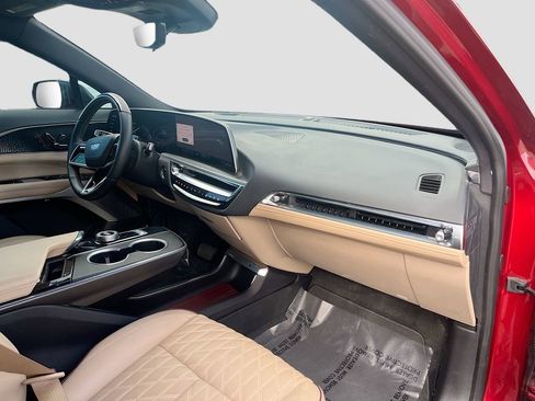 Used 2024 Cadillac Lyriq Sport w/ Nappa Leather Package AWD/4WD image 32