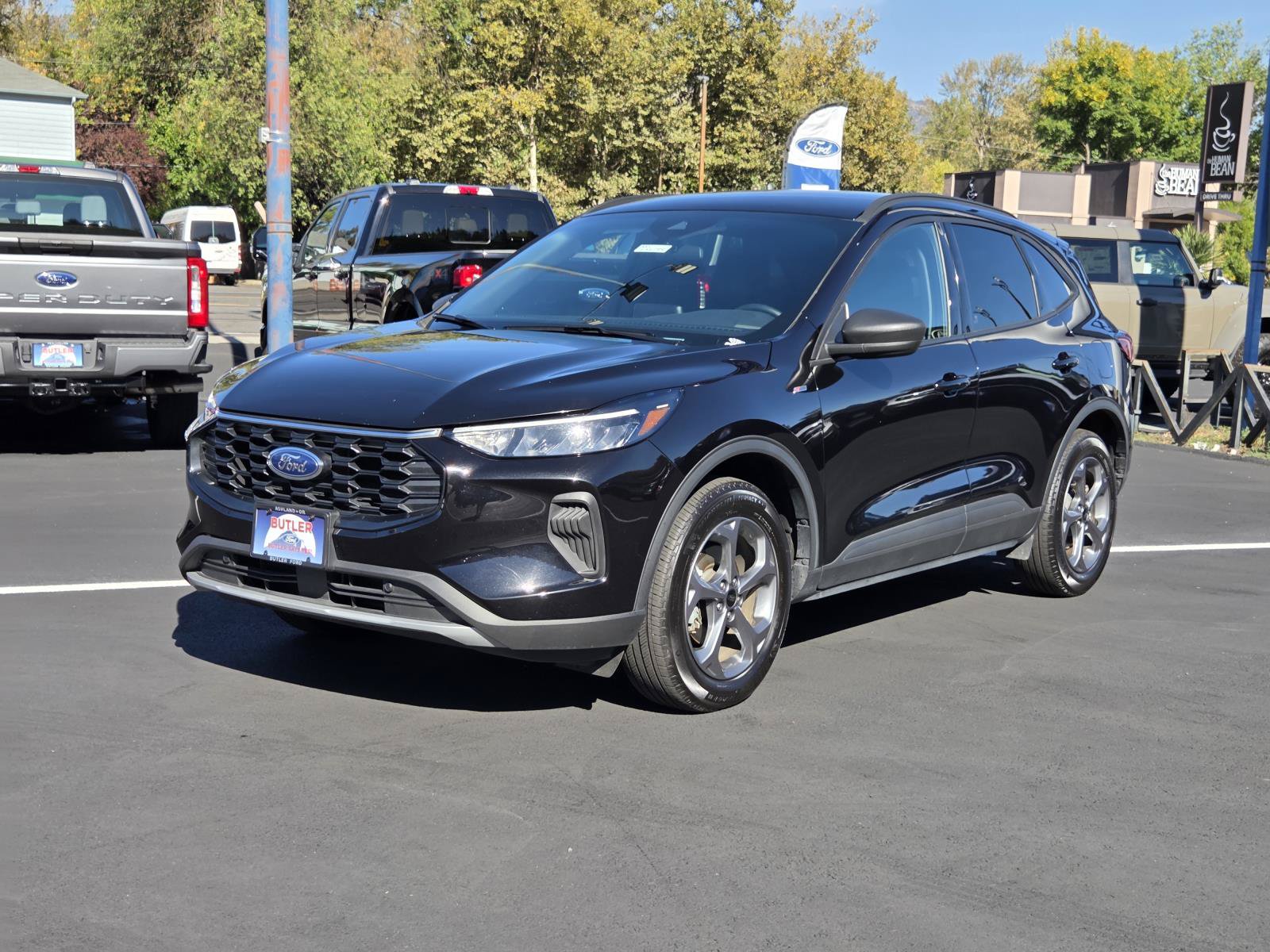 Used 2025 Ford Escape ST-Line AWD/4WD image 1