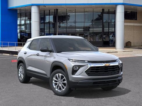 New 2026 Chevrolet TrailBlazer LS w/ LS Convenience Package FWD image 7