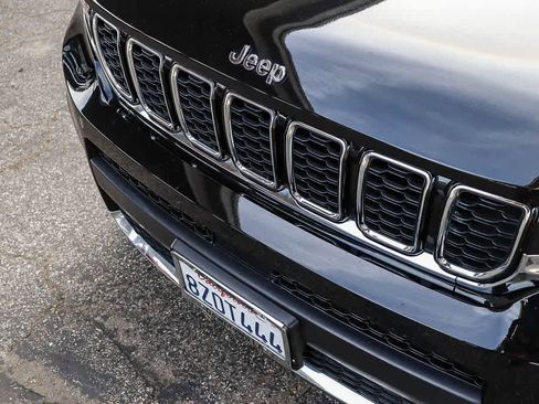 Used 2021 Jeep Grand Cherokee L Limited image 8