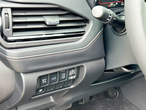 New 2026 Subaru Forester Touring AWD/4WD image 11