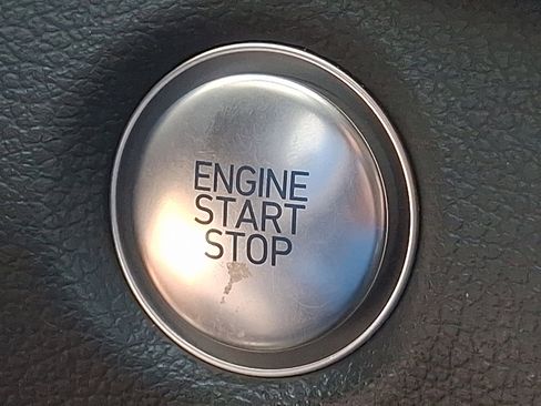 Used 2023 Hyundai Santa Fe SEL image 24