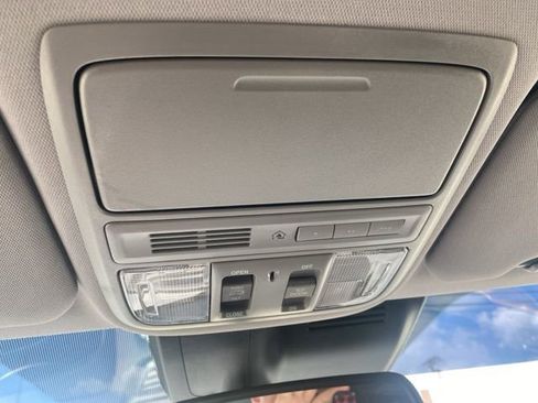 Used 2022 Honda CR-V Touring image 25