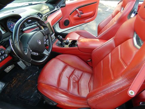 Used 2019 Maserati GranTurismo Sport image 45