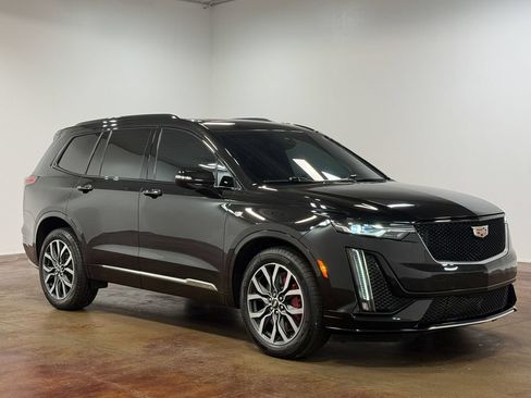 Used 2024 Cadillac XT6 Sport w/ LPO, Floor Liner Package AWD/4WD image 22
