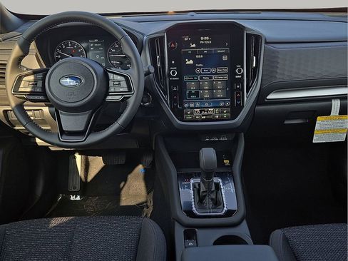 Used 2025 Subaru Forester Premium image 11