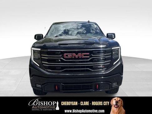 Used 2025 GMC Sierra 1500 AT4 w/ AT4 Premium Package AWD/4WD image 16