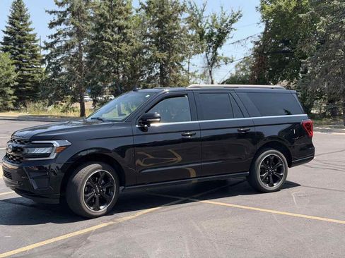 Used 2024 Ford Expedition Max Limited AWD/4WD image 5