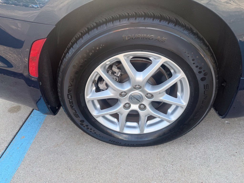 Used 2023 Chrysler Pacifica Touring-L FWD image 12