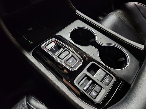 Used 2023 Honda Pilot Touring image 39